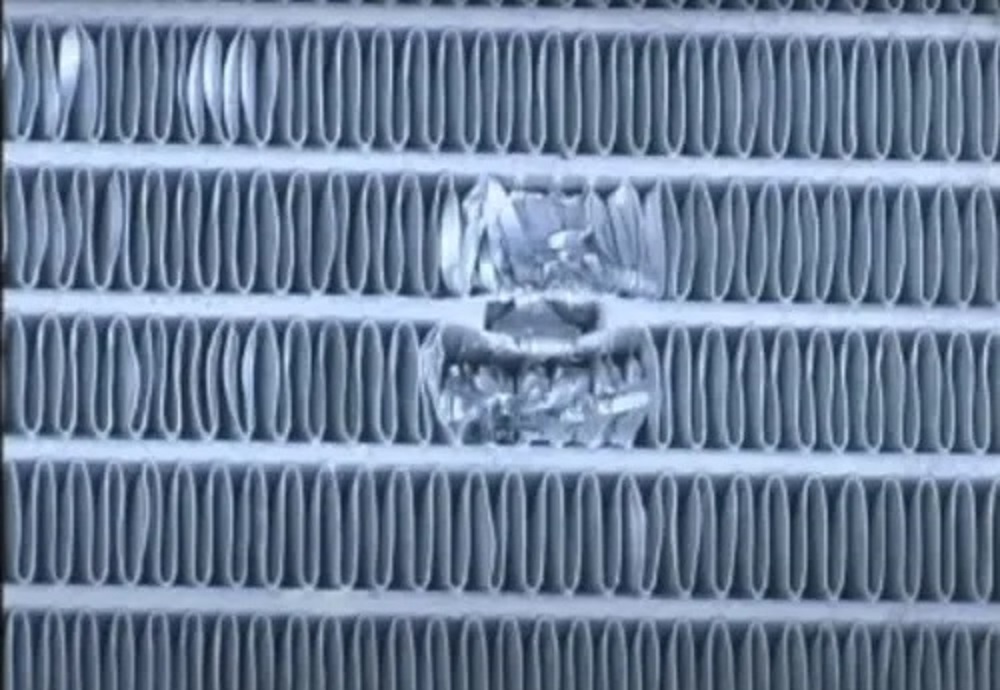 Reparación de evaporador dañado con varilla Durafix